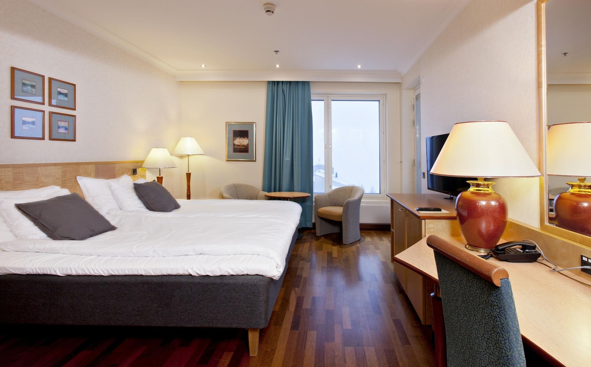 Club Tampereen Kehraeaemoe 4*