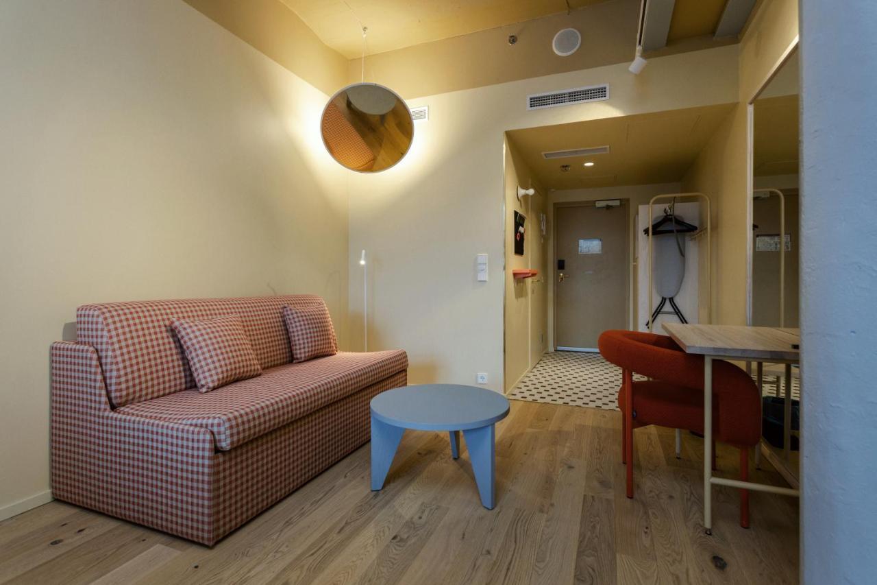 Hotel Club Tampereen Kehraeaemoe 4*