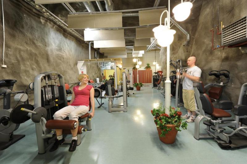 Hotel Club Tampereen Kehraeaemoe 4*