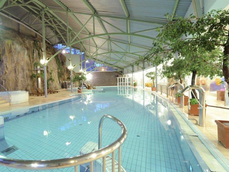 Club Tampereen Kehraeaemoe Hotel