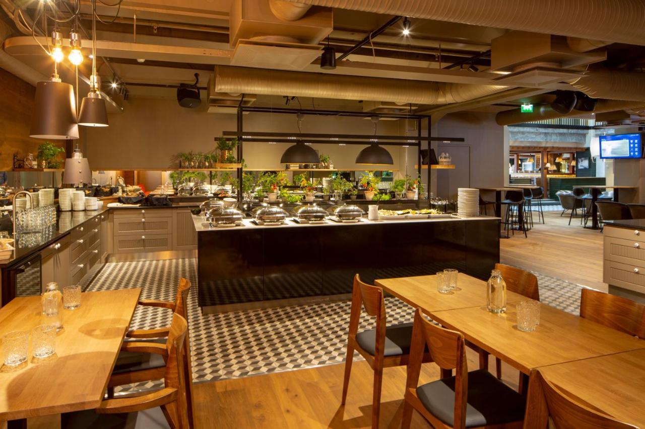 Hotel Club Tampereen Kehraeaemoe
