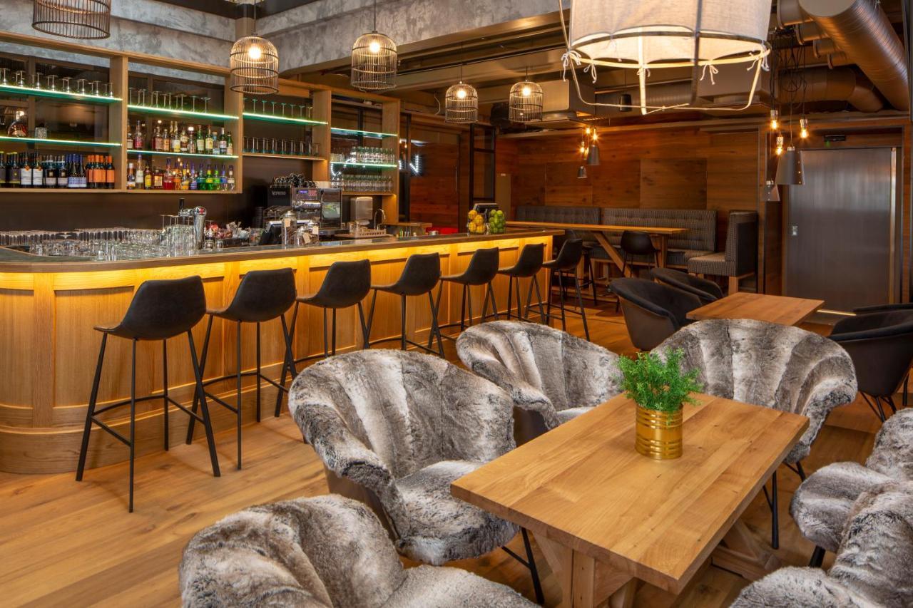 Club Tampereen Kehraeaemoe Hotel