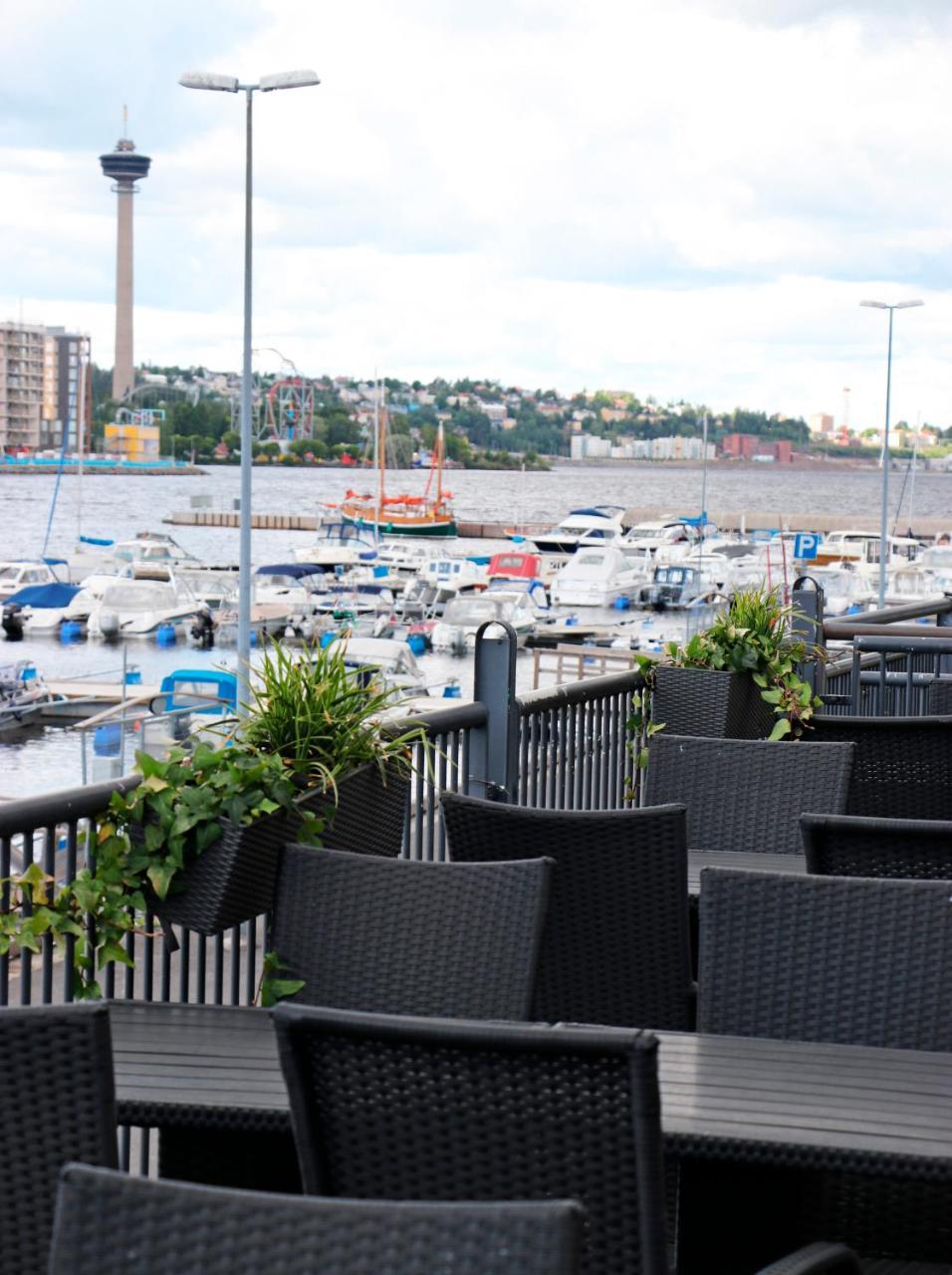 Club Tampereen Kehraeaemoe 4*